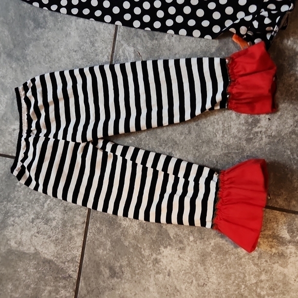SET OF 2   Ruffle Pants size 4T Holiday or School Colors - Picture 2 of 3